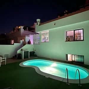  Hostal Long Surf House España